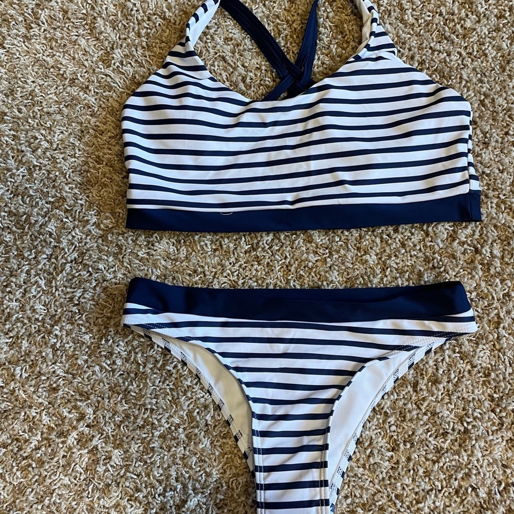 Nautical Striped Women’s Bikini Set - New (still has protective bikini cover)
